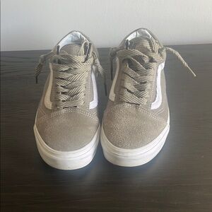 Vans Women's Sneakers - Gray and White